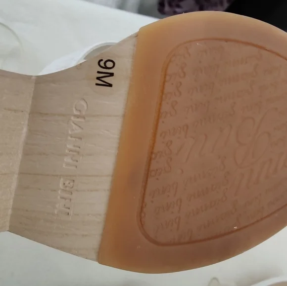 Gianni Bini white wedges Size 9 - Picture 11 of 16
